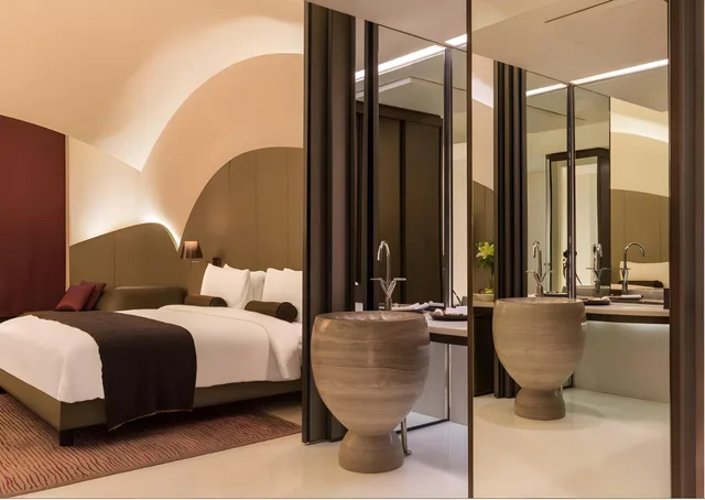 The Roseate Lake Access Suite، The Roseate New Delhi 3/3