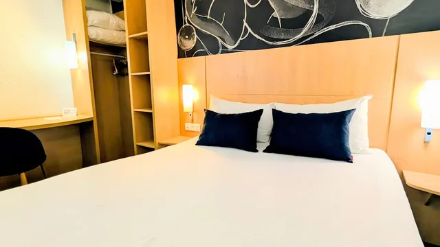 Standard, Double Bed, Ibis Grenoble Centre 9/10