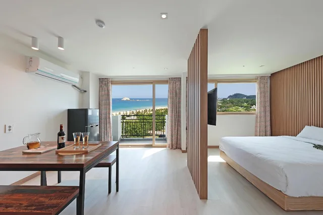 Suite, Side Ocean View, Pet Friendly، Ocean To You Resort Sokcho Seorak Beach Hotel And Condo 2/4