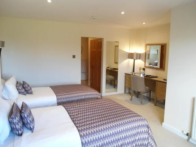 غرفة بسريرين منفصلين، The Links Hotel 1/4