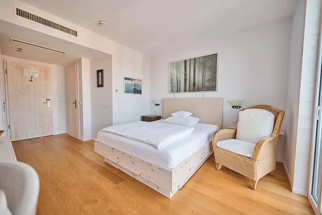 Comfort, Queen Bed, Hotel Hirschen in Freiburg-Lehen 2/4