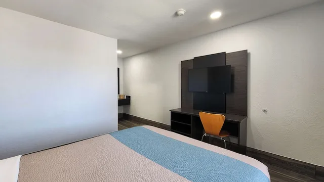 غرفة ديلوكس بسرير مزدوج لذوي الإعاقة، Motel6 Galveston, TX 7/8