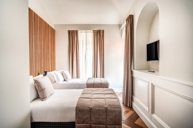 جناح غراند بسرير كينج وسريرين منفصلين مع أريكة، DBH Duomo Boutique Hotel Lake Como 2/4