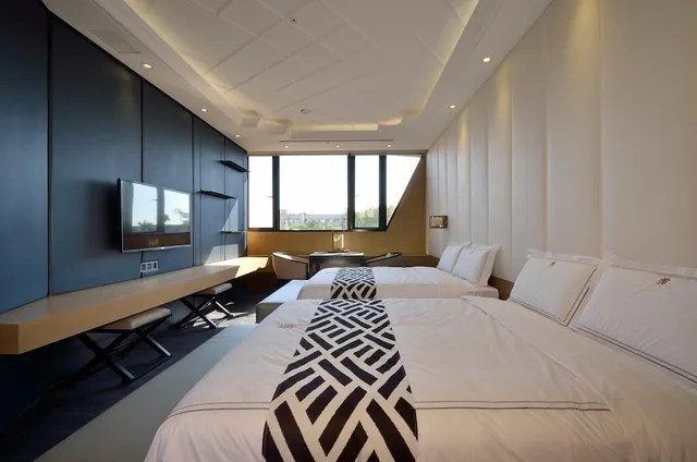 غرفة قياسية بسرير مزدوج، Yunping Hotel 1/2