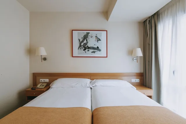 غرفة بسريرين منفصلين، Hotel Zaragoza Plaza 8/10