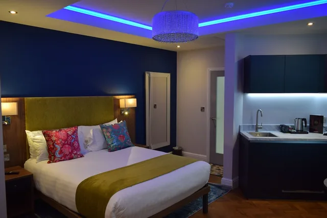 استوديو تنفيذي بسرير كينج، St Andrews Hotel B B 3/10