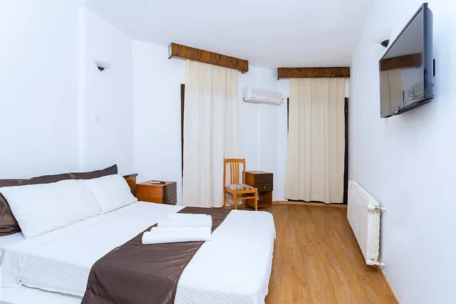 غرفة قياسية بسرير كوين، Kabasakal Hotel 1/6