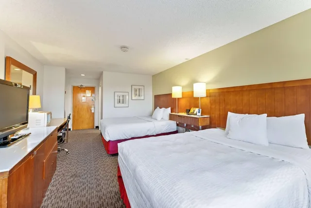 غرفة بسريرين كوين يُسمح فيها بالحيوانات الأليفة، The Cairn Hotel 2/5