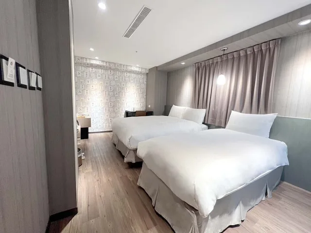 Deluxe, Triple, 1 Double and 1 Single Bed, Le room Hotel Kaifeng Taipei 5/10