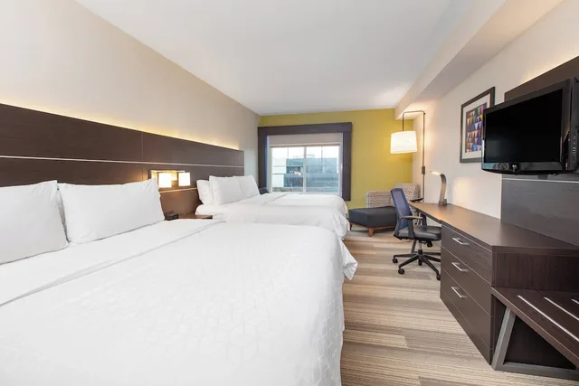 غرفة قياسية بسريرين كينج، Holiday Inn Express Hotel And Suites Seaside Convention Center 2/9