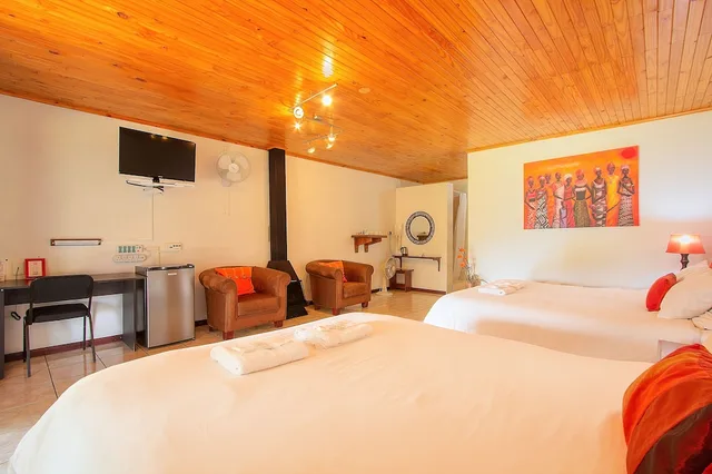 Deluxe, Airport Game Lodge 2/10