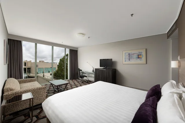 غرفة سوبيريور بسريرين مزدوجين، Rydges Canberra 1/3