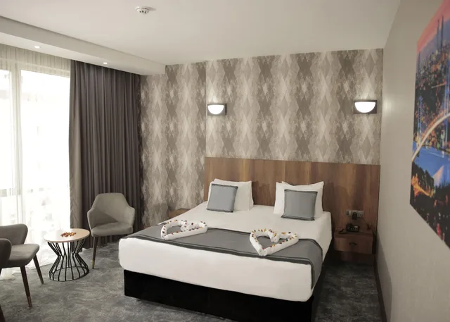 غرفة ديلوكس بسرير كوين، Airport Express Hotel 1/10