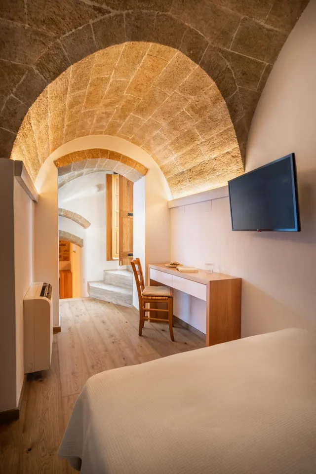 جناح بشرفة، New Malvasia Hotel 1/5