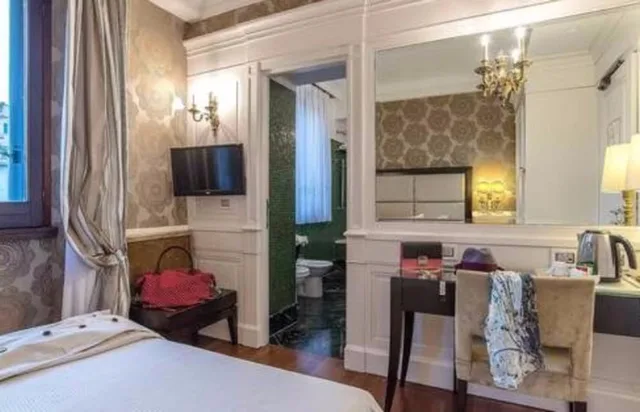 غرفة سوبيريور مفردة، Albergo Del Senato 4/5