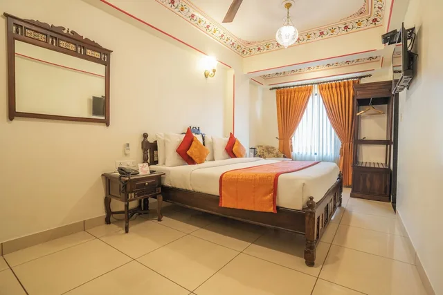 Deluxe, Double Bed, Hotel Umaid Residency 1/10
