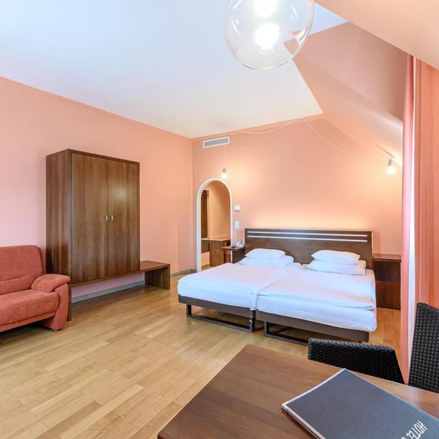 غرفة بسرير كينج، Hotel Caroline 2/8