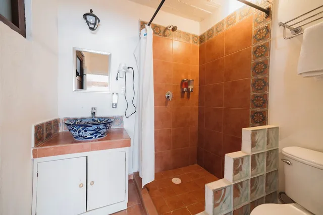جناح حصري بسرير كينج بإطلالة على المدينة بغرفة نوم واحدة بجاكوزي، Hotel Casa Guiva 6/9