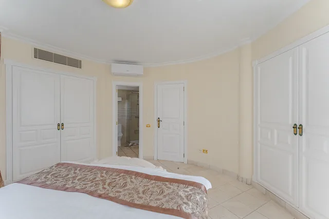 Superior, Suite, Flamingo Suites 3/10