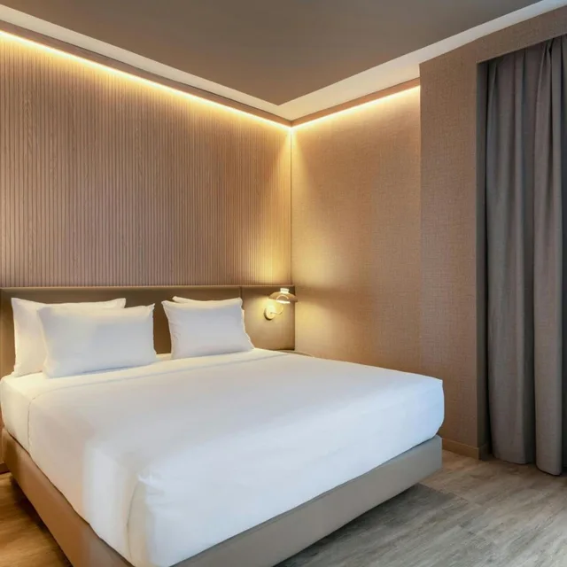 غرفة سوبيريور بسرير كينج بإطلالة على المدينة بشرفة، AC Hotel Cartagena 1/8