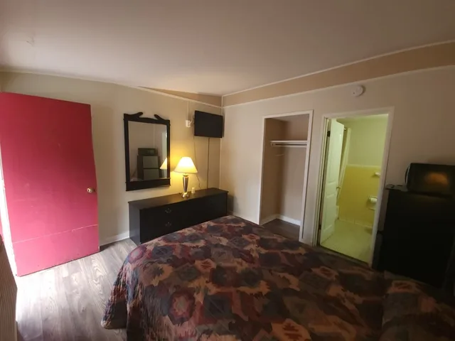 غرفة بسرير كينج، Bama Motel Mobile I-65 & US-90 4/7