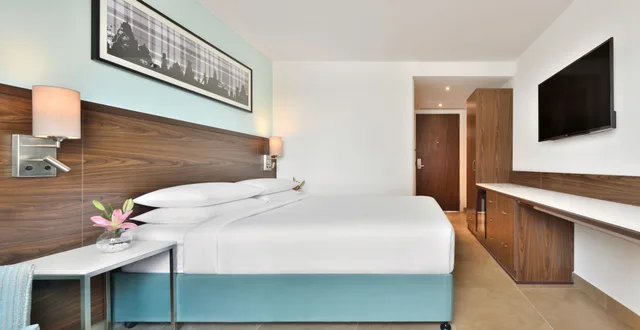 غرفة بسرير مزدوج بإطلالة على المدينة، Fairfield by Marriott Bengaluru Whitefield 2/7