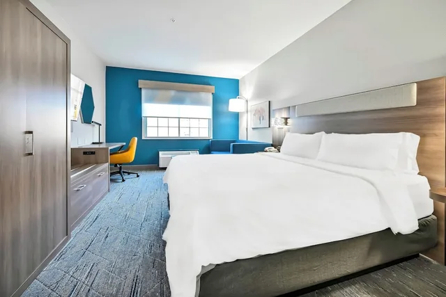 غرفة قياسية بسرير كينج لذوي الإعاقة، Holiday Inn Express Palestine 2/9
