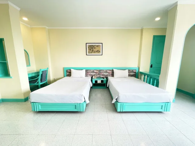 Senior, Queen Bed، Bat Dat Hotel 5/7