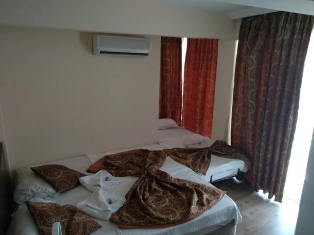 غرفة قياسية ثلاثية بثلاثة أسرّة، Romeo Beach Hotel 9/10