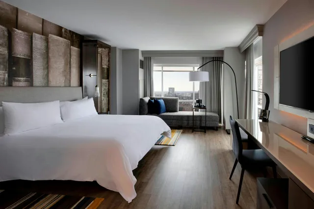 غرفة، Marriott Louisville Downtown 4/6