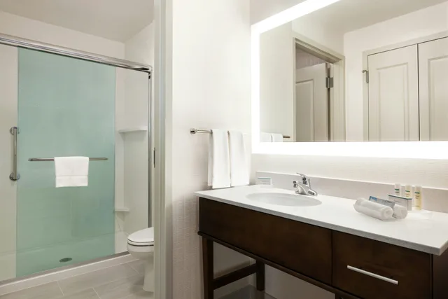 جناح بسرير كينج لذوي الإعاقة، Homewood Suites By Hilton Arlington Rosslyn Key Bridge 3/4