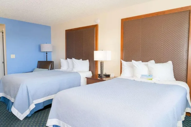غرفة بسريرين مزدوجين، Days Inn by Wyndham Lake Havasu 2/2