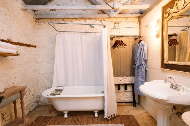 كابينة بسرير كينج مع أريكة، Ye Kendall Inn 2/2