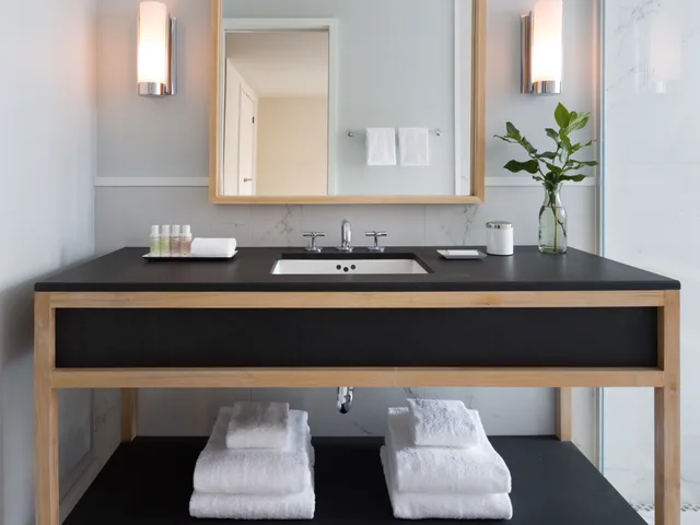غرفة ديلوكس بسريرين كوين لذوي الإعاقة، The Kimpton Schofield Hotel 1/4
