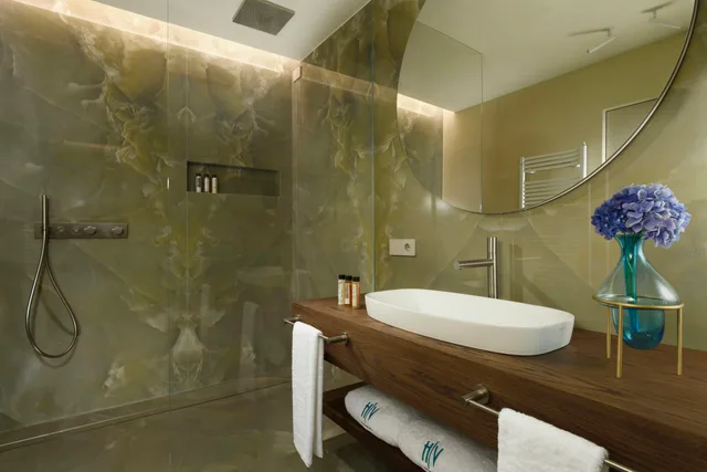Suite, Lake View, Grand Hotel Victoria Concept And Spa 2/2