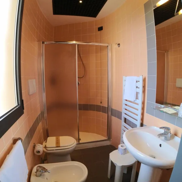 غرفة ديلوكس ثلاثية بإطلالة على البحر، Best Western Hotel Nettunia 10/10