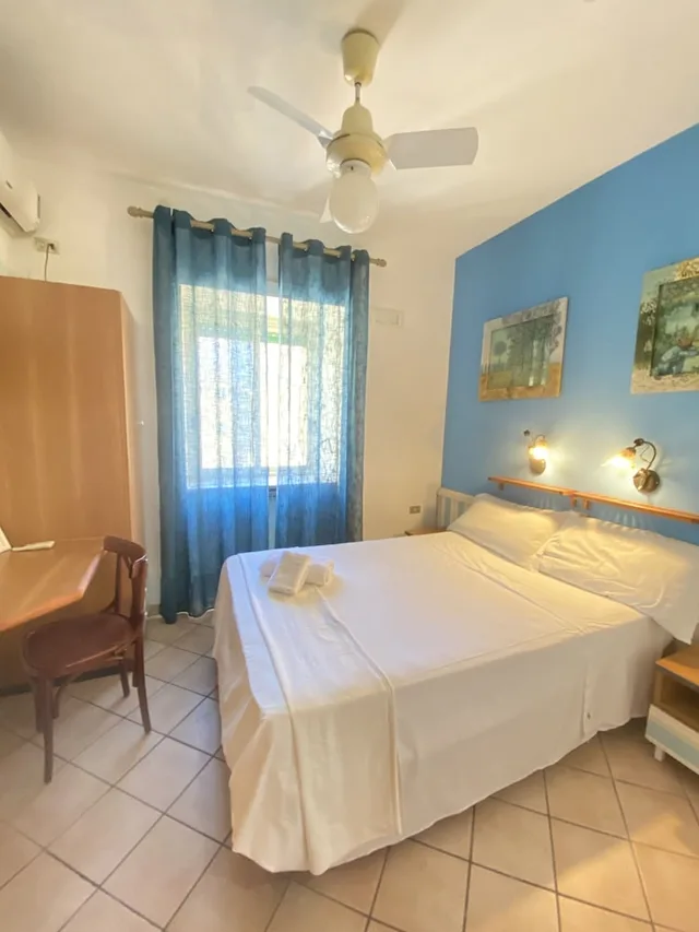 Economy, French Bed, Hotel Europeo 2/6