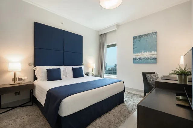 إقامة بسرير كينج بإطلالة على البحر بغرفة نوم واحدة، Centara West Bay Hotel and Residences Doha 2/4