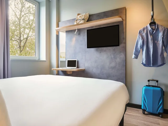 غرفة بسريرين منفصلين وسرير بطابقين، Ibis Budget Leipzig City 6/8