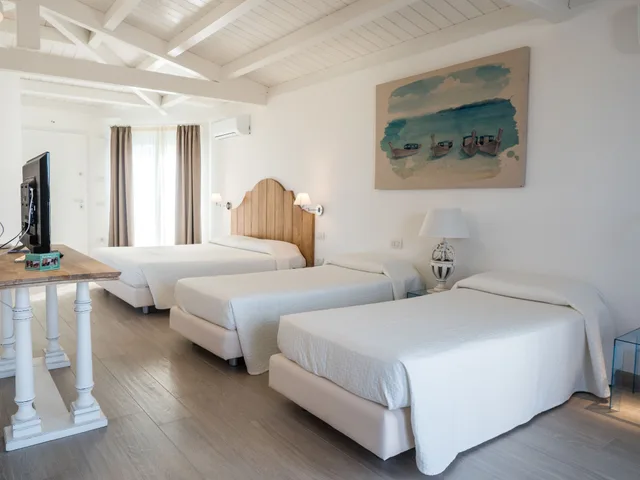 Junior Suite, Studio, King Bed, 3 Beds، PARK HOTEL ASINARA 2/5