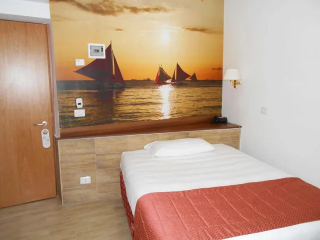Economy, Single, French Bed, Hotel Riviera Fiumicino 5/10