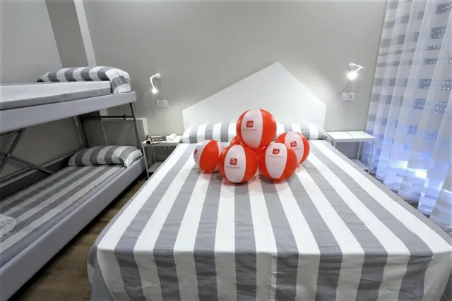 غرفة سوبيريور رباعية، Hotel Aurea 7/10