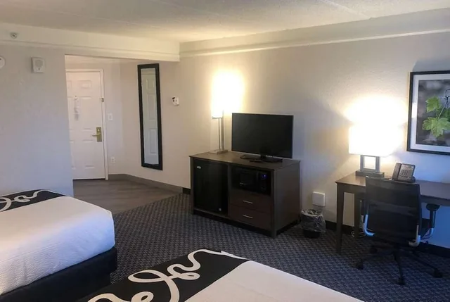 غرفة بسريرين مزدوجين لذوي الإعاقة، La Quinta Inn Suites Panama City 4/5