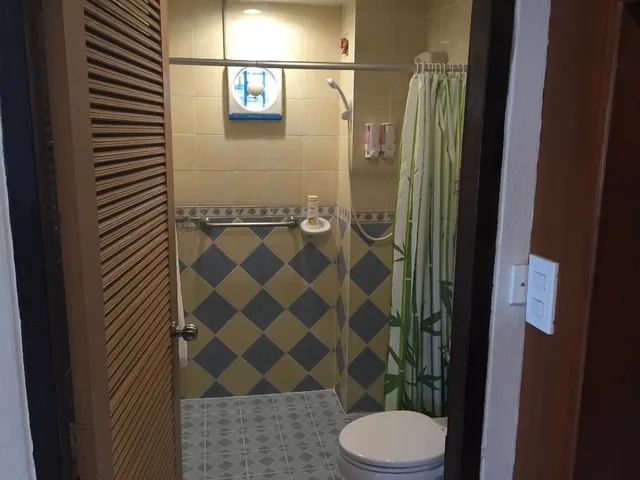 بنتهاوس بسرير كينج، SUMMER BREEZE HOTEL 6/6