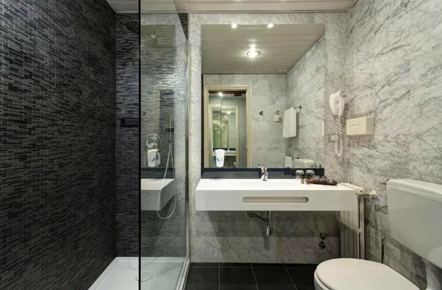 غرفة متصلة قياسية بسرير كينج وثلاثة أسرّة، Best Western Ctc Hotel Verona 5/6
