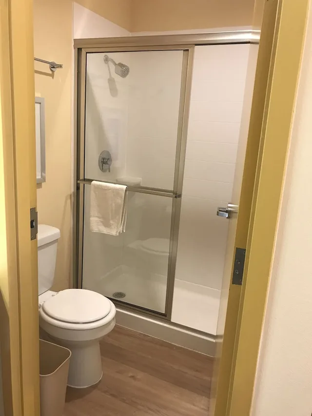 غرفة قياسية بسرير كينج، Days Inn By Wyndham Batesville 7/8