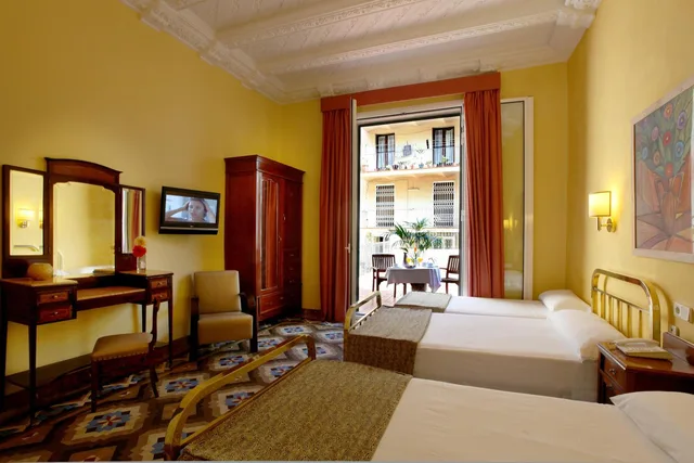 غرفة ثلاثية بثلاثة أسرّة، Hotel Nouvel 3/6