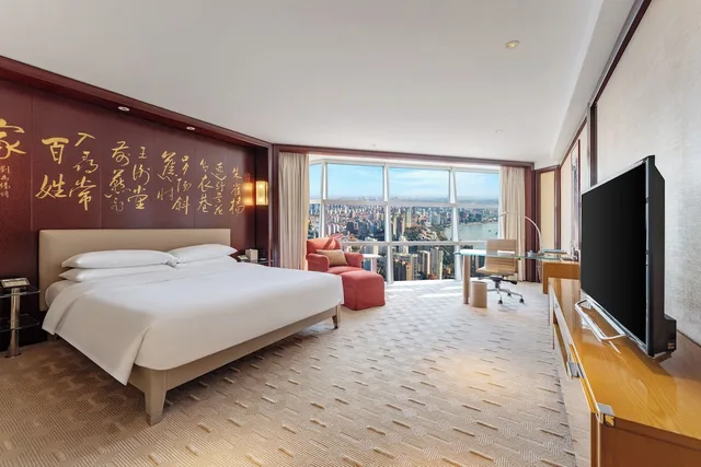 غرفة كلوب بسرير كينج بإطلالة على النهر، GRAND HYATT SHANGHAI 1/4