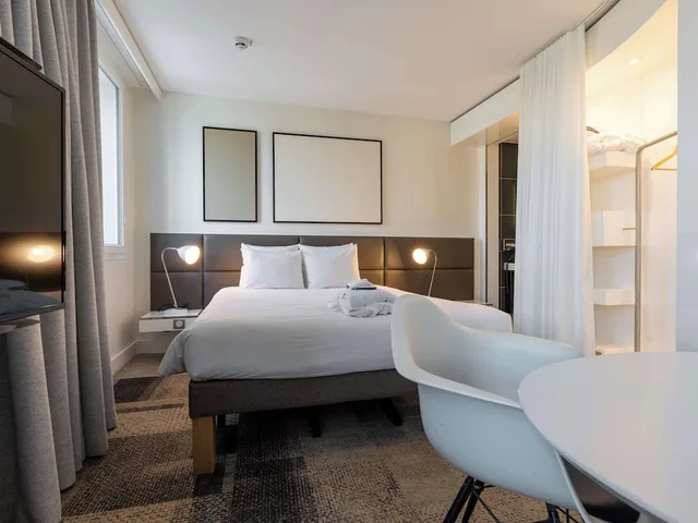 جناح تنفيذي بسرير مزدوج مع أريكة، Novotel Suites Paris Expo Porte De Versailles 7/10