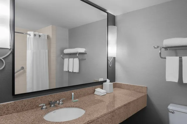 غرفة بسريرين كوين بشرفة، Courtyard by Marriott San Diego - Rancho Bernardo 4/4